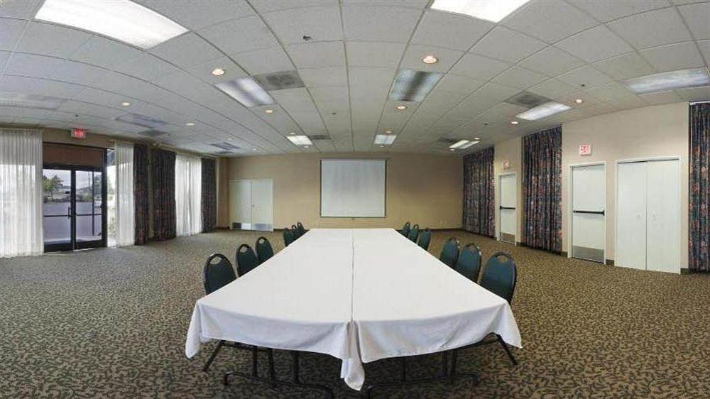 Holiday Inn Express Roseburg By Ihg Eksteriør bilde