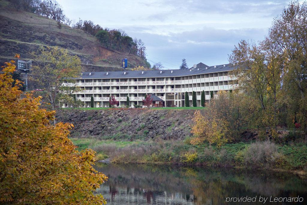 Holiday Inn Express Roseburg By Ihg Eksteriør bilde